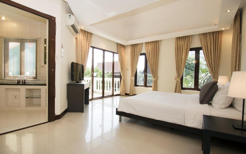 Pattaya Holiday Villas Bang Lamung Extérieur photo
