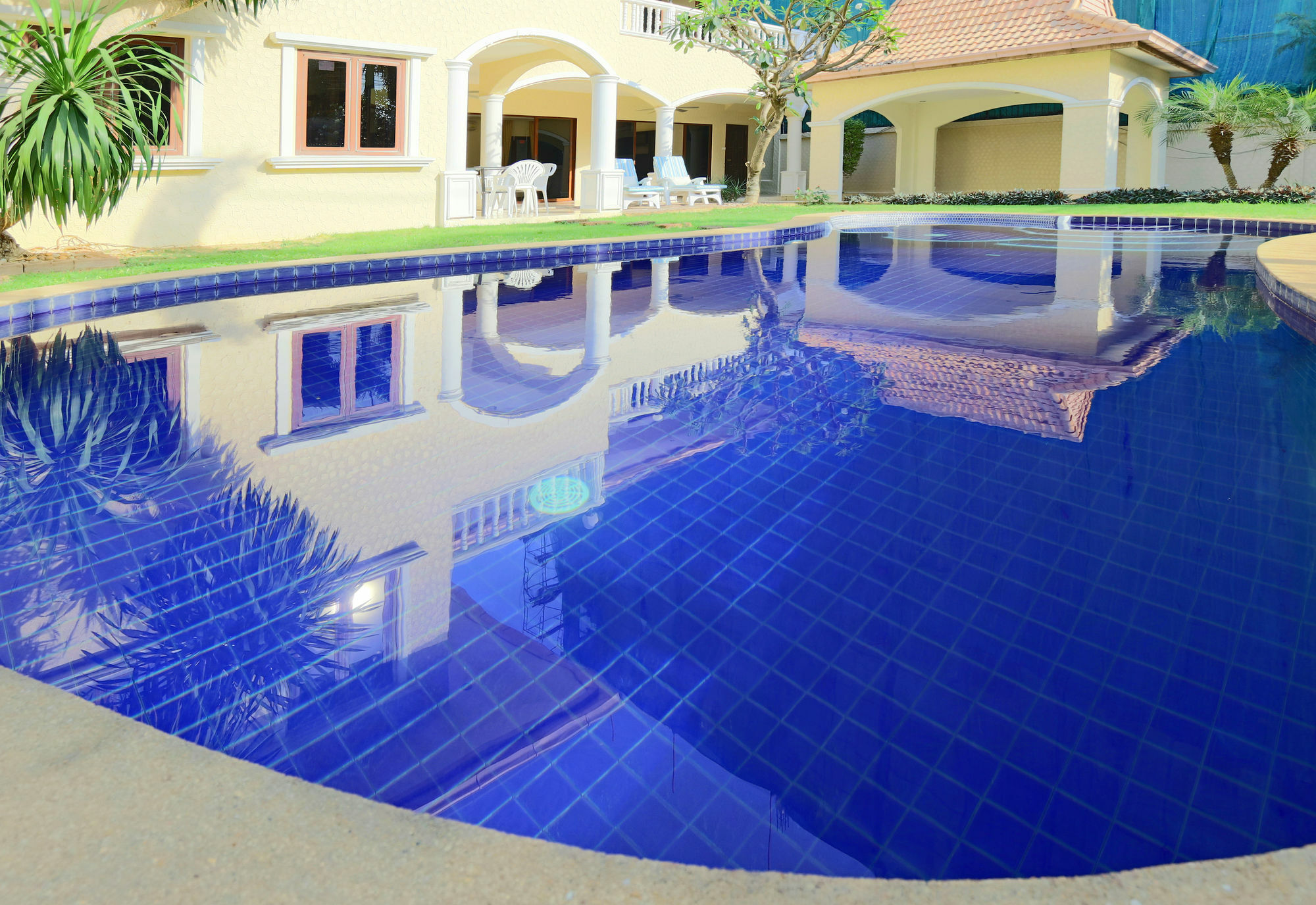 Pattaya Holiday Villas Bang Lamung Extérieur photo